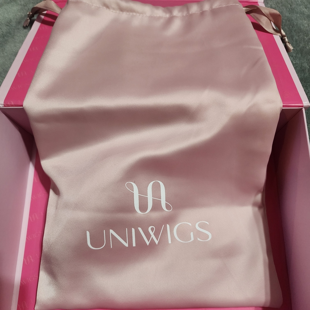 Uniwigs 1.5"x11" Harper Ulta Breathable Full Lace Human Hair Topper - Picture 3 of 8